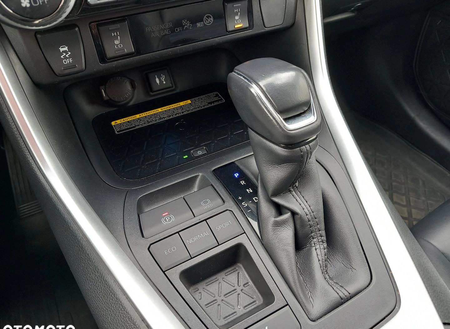 Toyota RAV4 cena 142900 przebieg: 66363, rok produkcji 2019 z Niepołomice małe 529